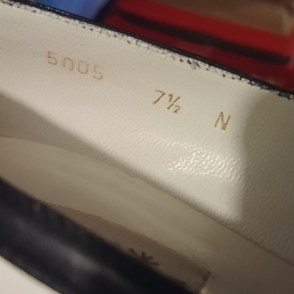 Vintage Heels - Picture 6 of 6